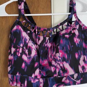 Livi Active no wire sports bra